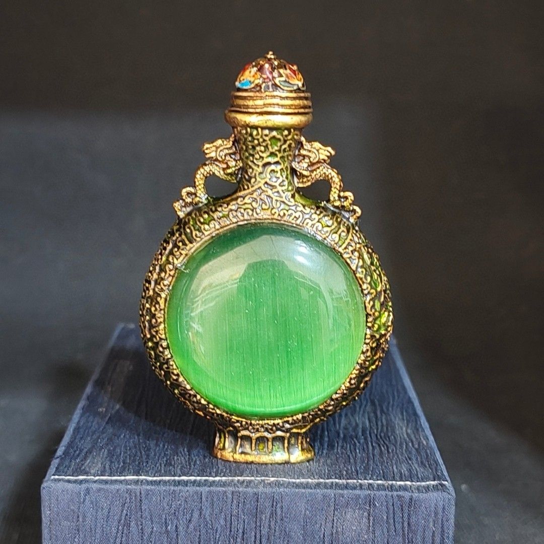 Vintage Collectible Bottles - Vintage-Kollektion: Innen bemalte Cloisonné-Katzenaugen-Stein-Schnupftabakdose mit doppelter