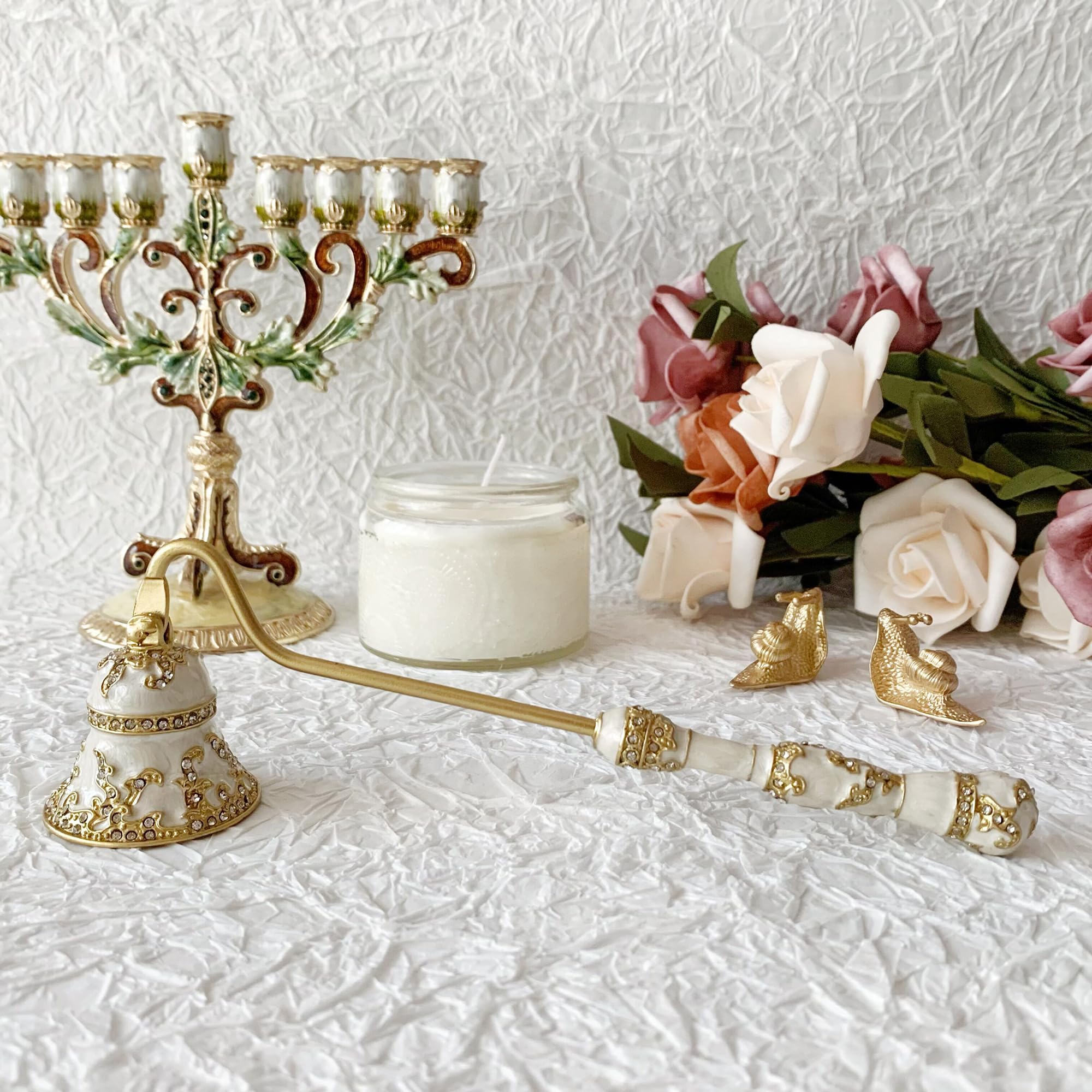 Luxuriöser Menorah-Kerzenlösch – Collectible & Vintage Dolls For Christmas Bewertung und Preis